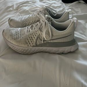 Nike React Infinity Flyknit sneakers